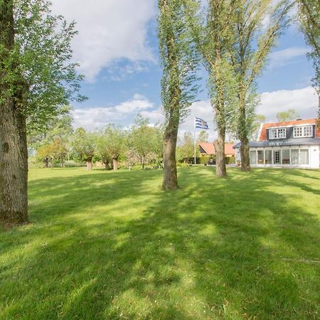 Prachtig Gelegen Vrijstaand Landhuis Hansweert Экстерьер фото