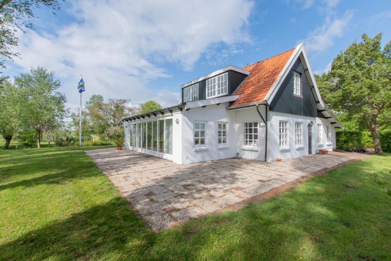Prachtig Gelegen Vrijstaand Landhuis Hansweert Экстерьер фото