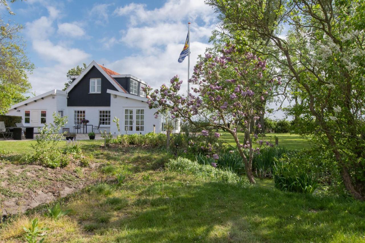 Prachtig Gelegen Vrijstaand Landhuis Hansweert Экстерьер фото